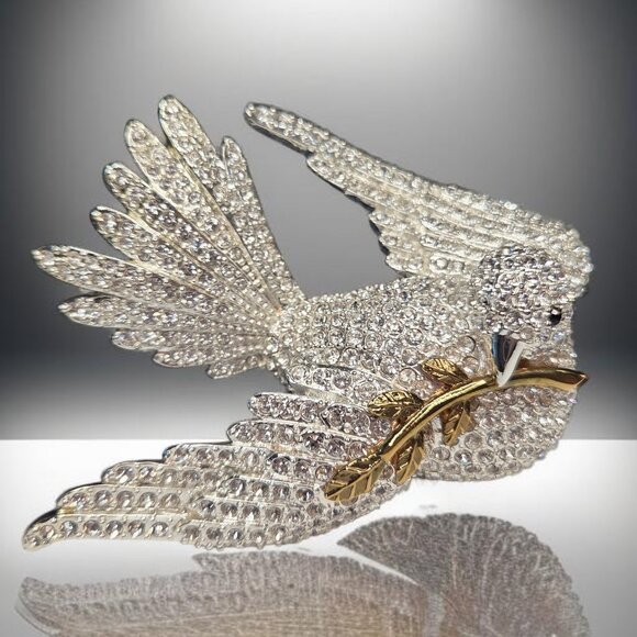 Joan Rivers Jewelry - JOAN RIVERS Vintage Dove of Peace Olive Branch Pave Crystal Brooch